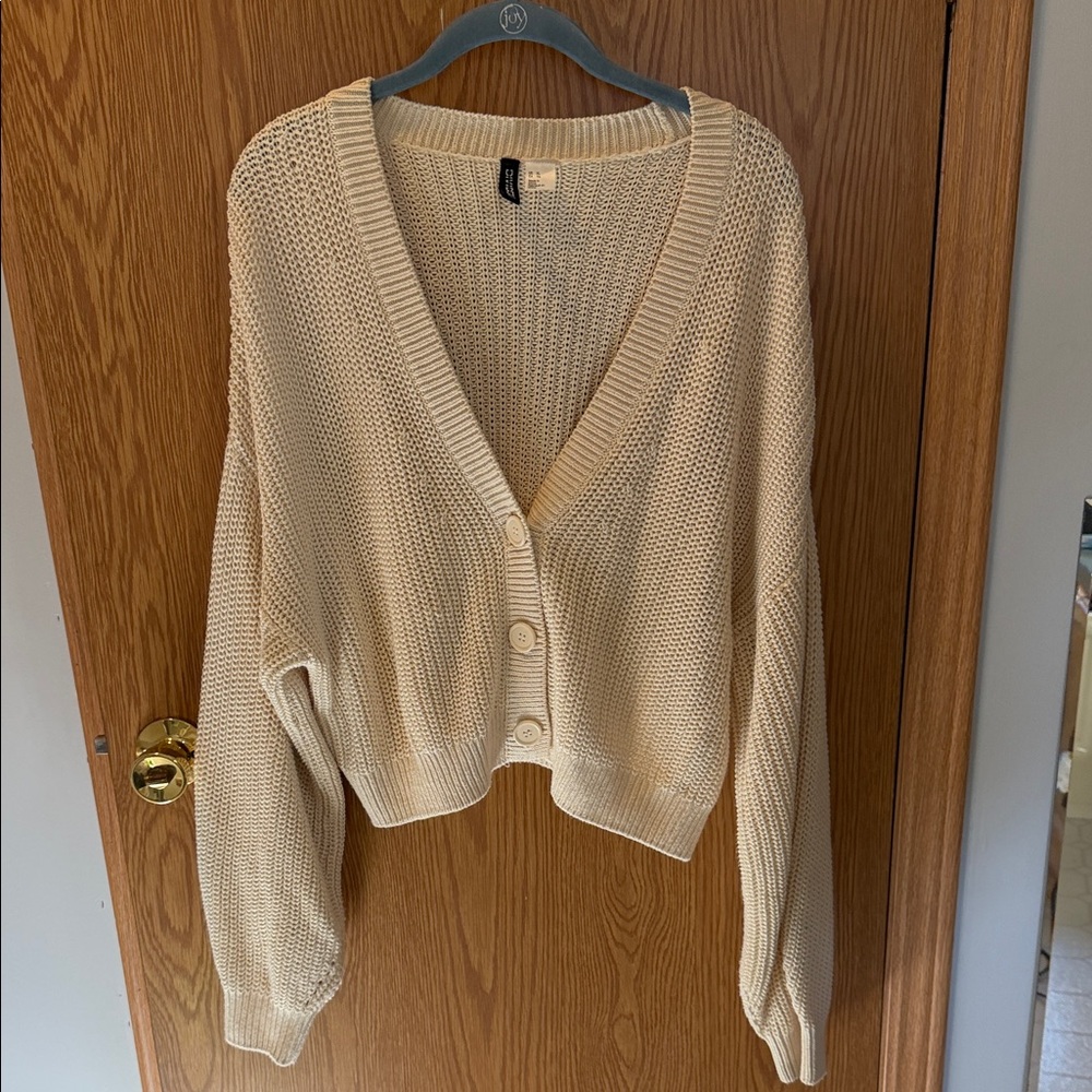 H&M Women's Cream Cropped Cardigan